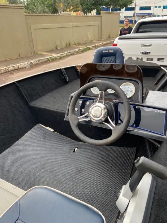 Lancha big fish 5014 console com motor Mercury 60hp 4t ! - Foto 9