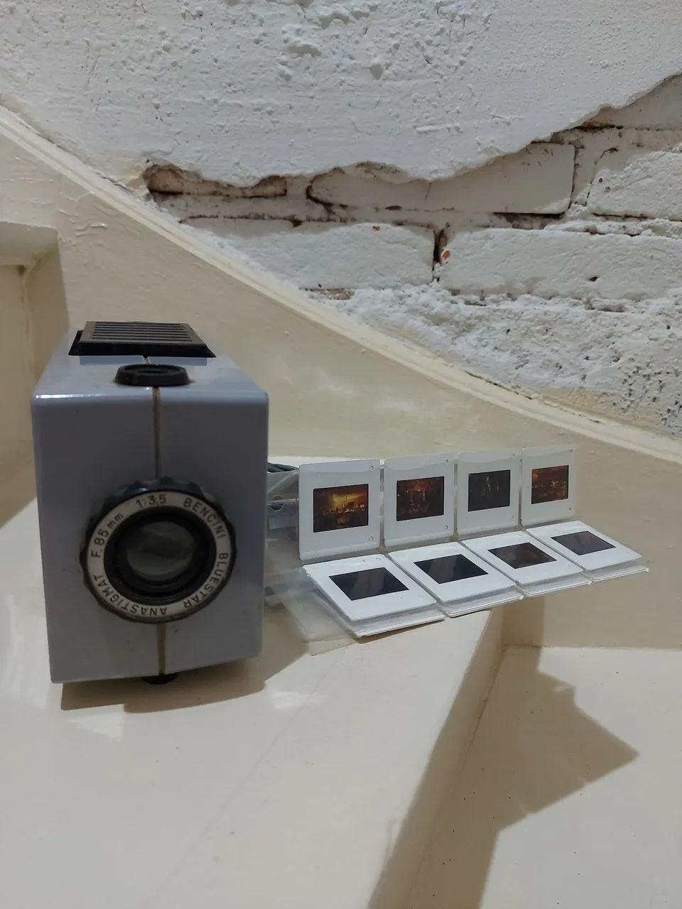 Projetor de slides italiano da marca BENCINI - Foto 5