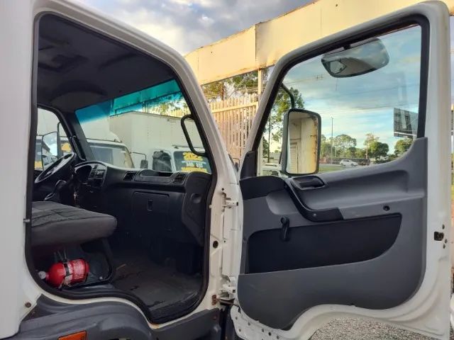 Mbenz accelo 815 CABINA SUPLEMENTAR MAIS CARROCERIA - Foto 4