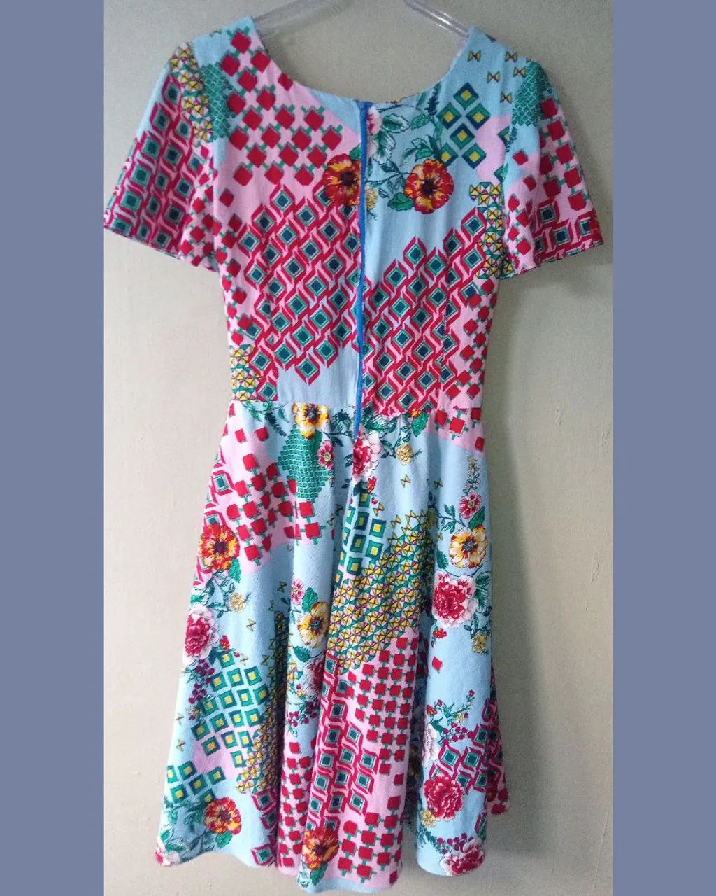 Vestido Midi Floral Colorido - Foto 3