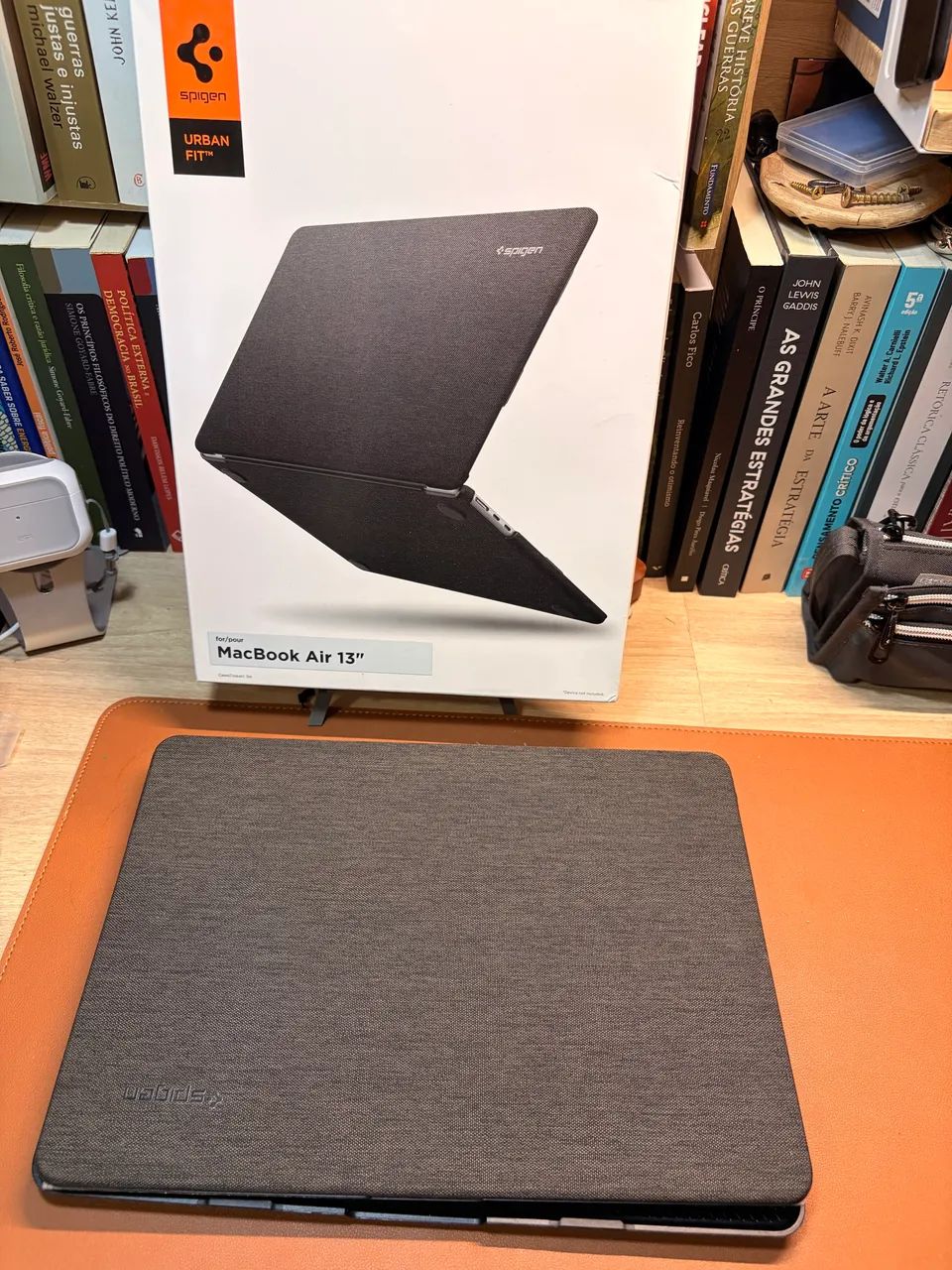 Case Spigen para MacBook Air 13 M2 à M4 - Periféricos e Acessórios