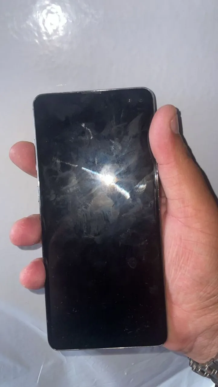 S10 plus + com caixa