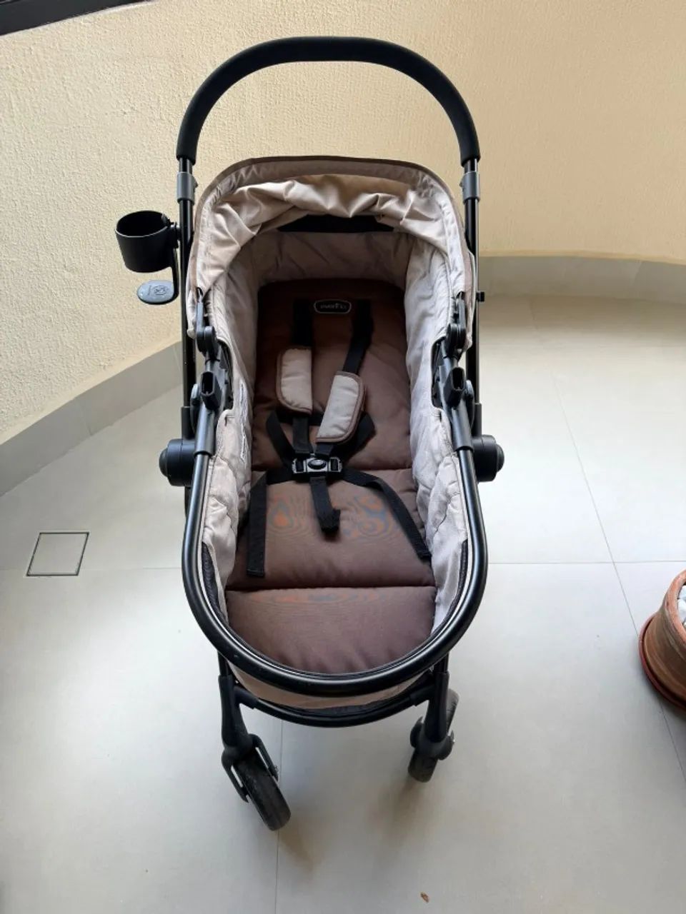 Carrinho de Bebê + Bebê Conforto Pivot Evenflo - Foto 4