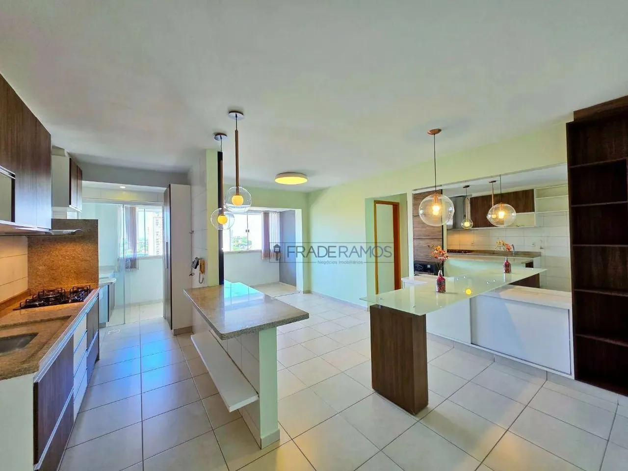 Apartamento com 2 dormitórios para alugar, 62 m² por R$ 2.800/mês - Parque Amazônia - Goiâ