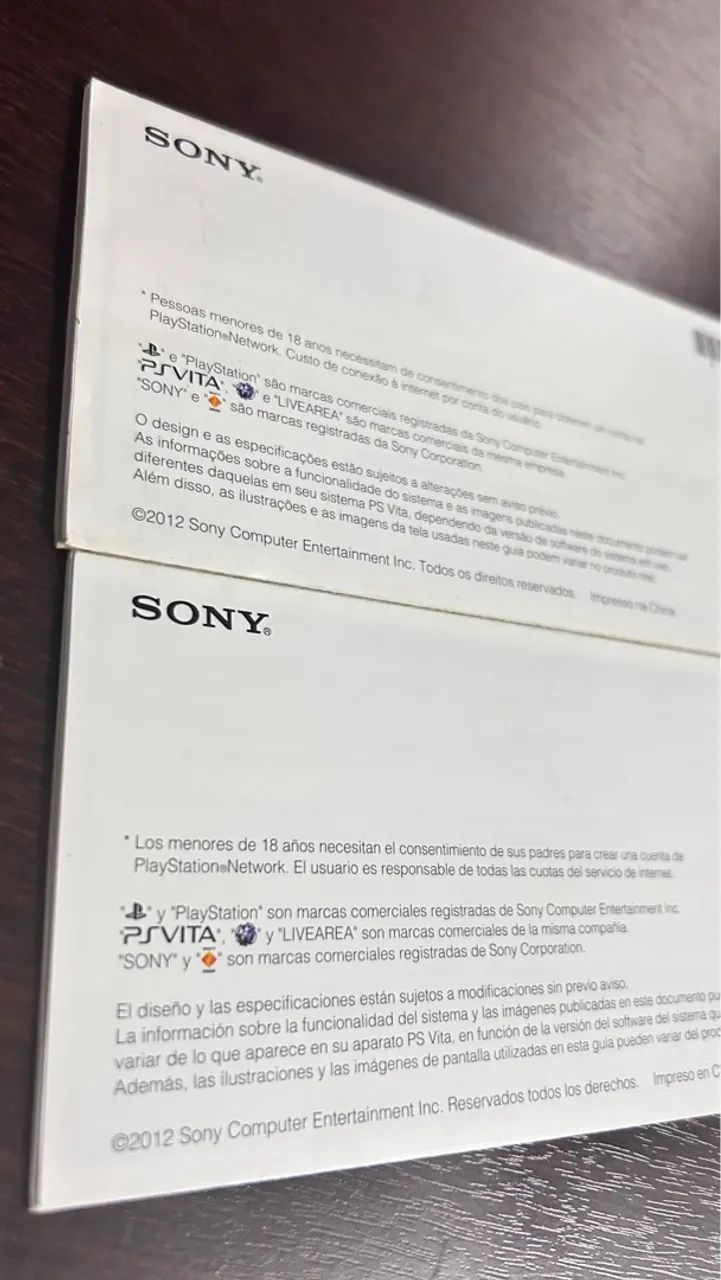 Manuais PS Vita português e espanhol (2x1) - Foto 4