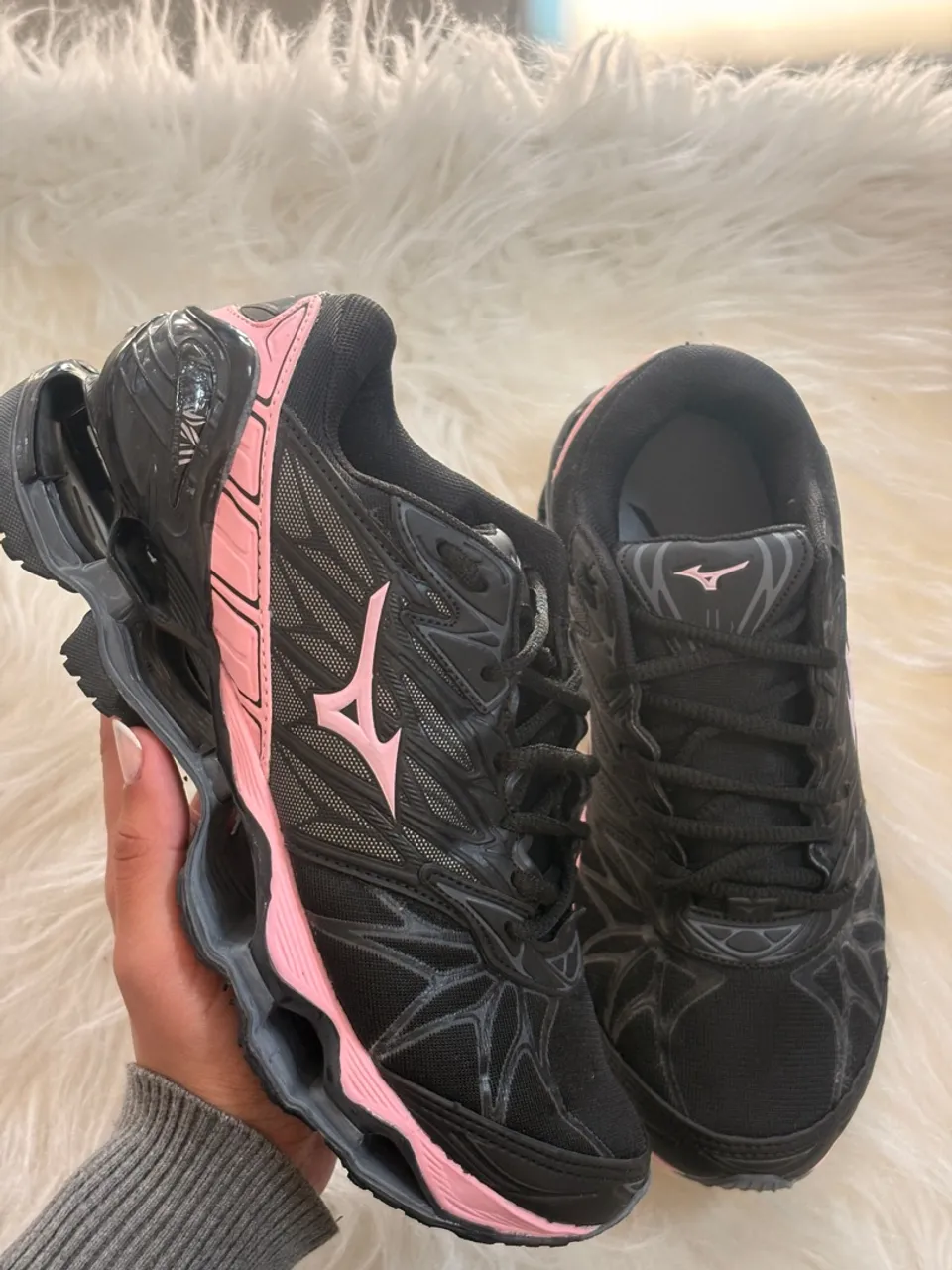 Tênis Mizuno Wave Prophecy Preto com Rosa