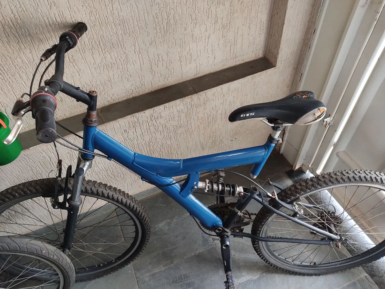 Bicicleta Aro 26 ótima bom estado - Foto 3