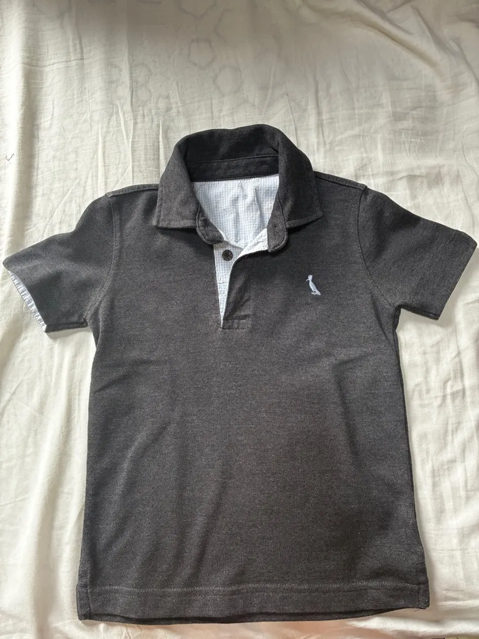 Camisa Polo Infantil Cinza com Detalhes