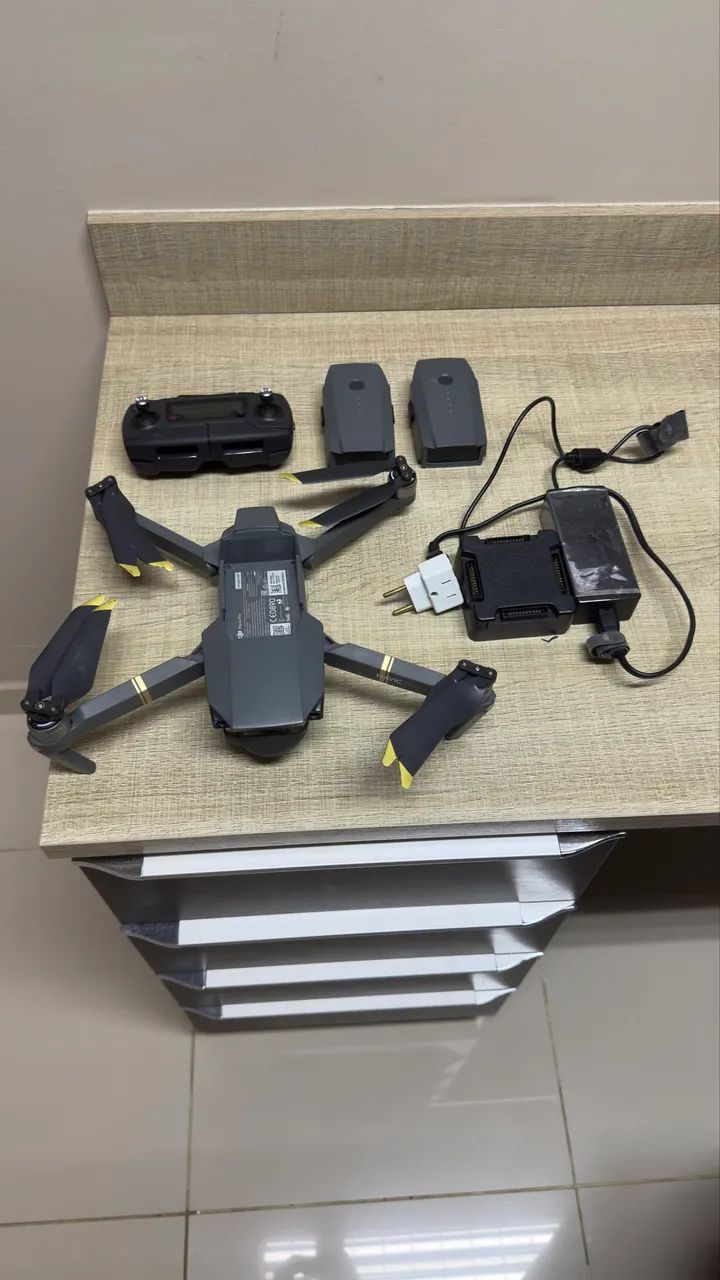 Drone Dji Mavic Pro 1 Combo Fly More - 2 Baterias E Bolsa Prateado 