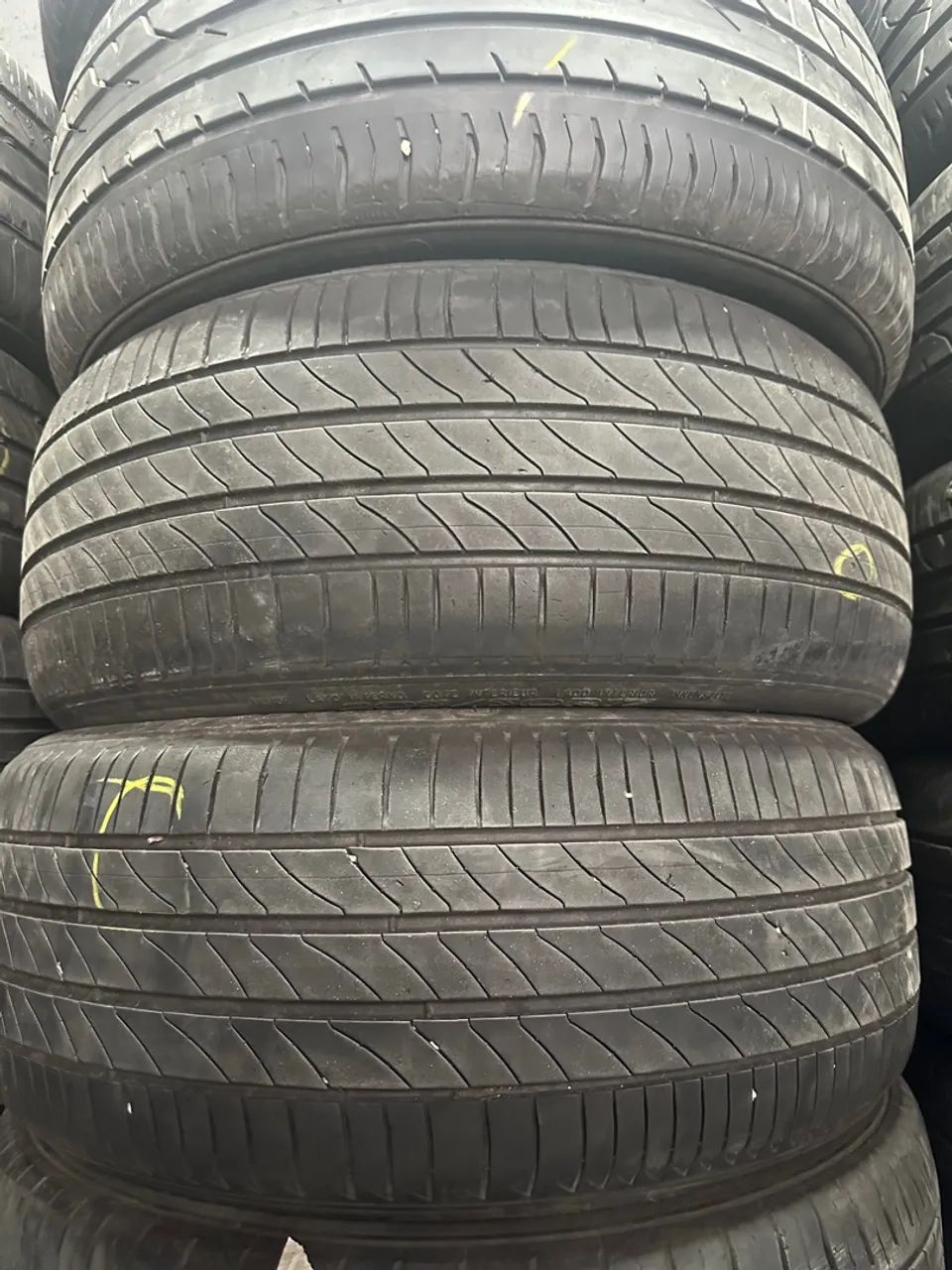 Pneus usados  205/50/17 marca Michellin 