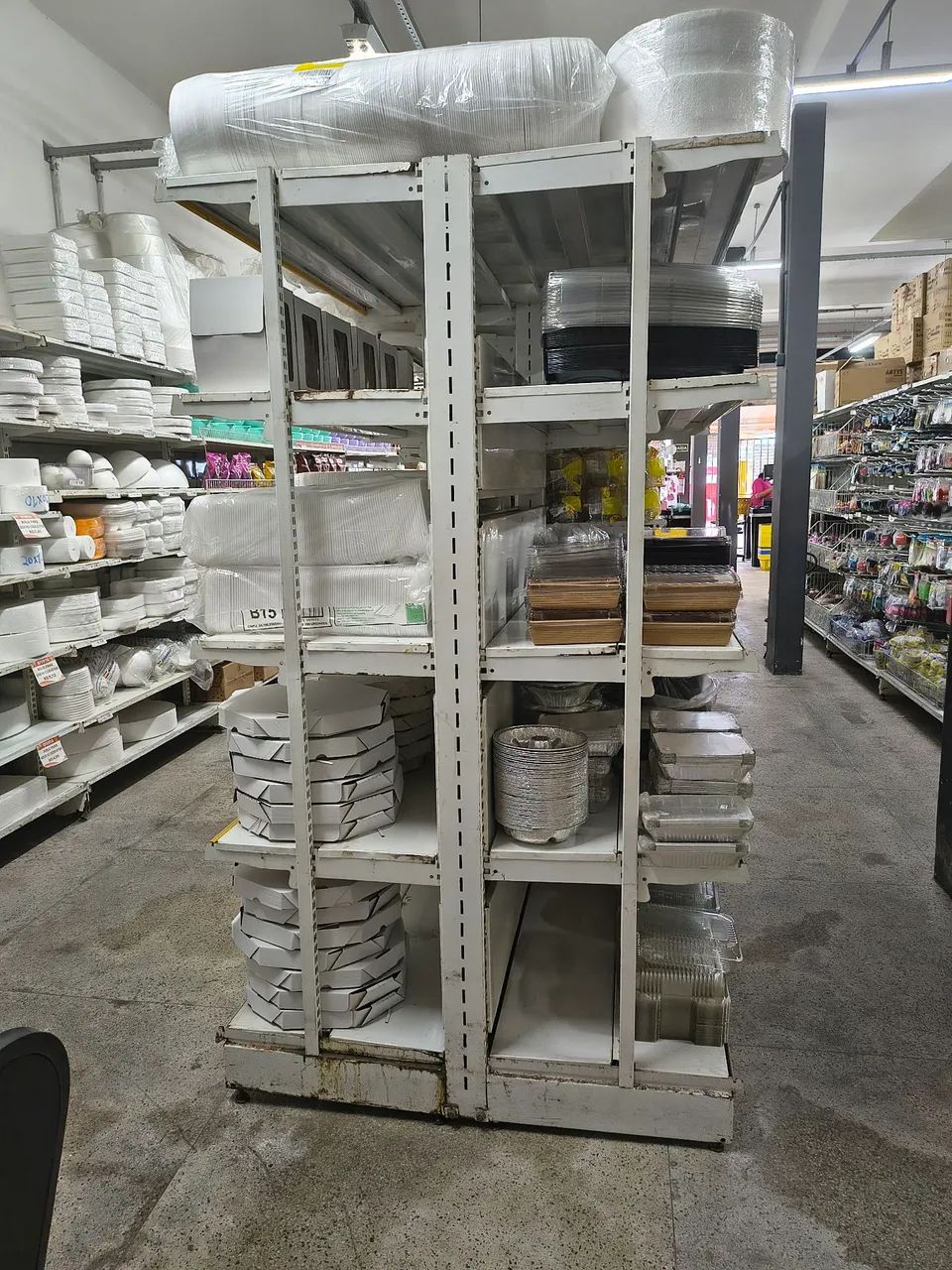 Prateleiras e Expositores para Comércio - Foto 2