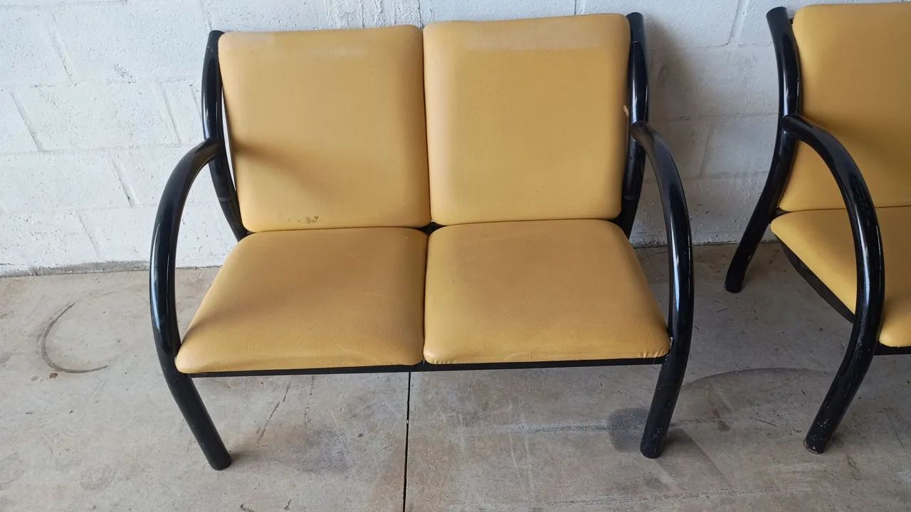 Sofá 2 e 3 lugares em ótimo estado - Foto 2