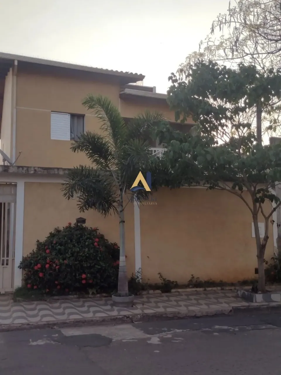 Sobrado para Venda no bairro Jardim Ricardo, com 3 dormitórios. Consulte outros imóveis em