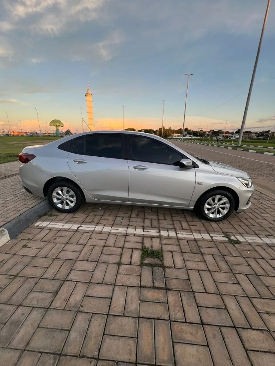 Chevrolet Onix Plus LT 1.0 12V TB Flex Aut. 4P 2023 - Foto 4