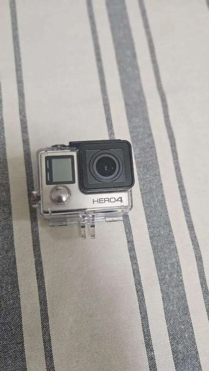 VENDO CAMERA GOPRO HERO 4 COM ACESSÓRIOS  - Foto 3