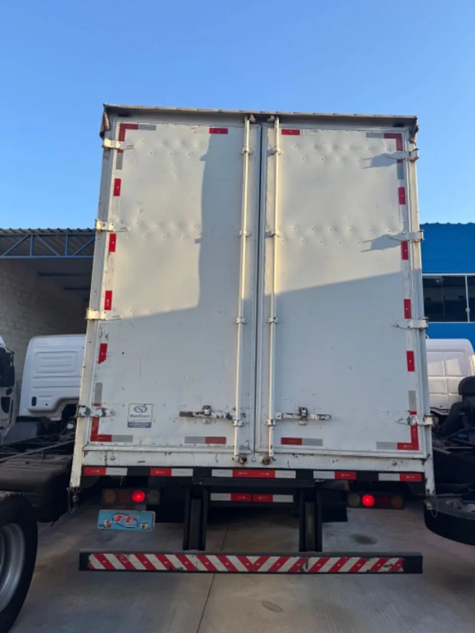 Mercedes Benz 1621 - Baú Sider - Foto 13