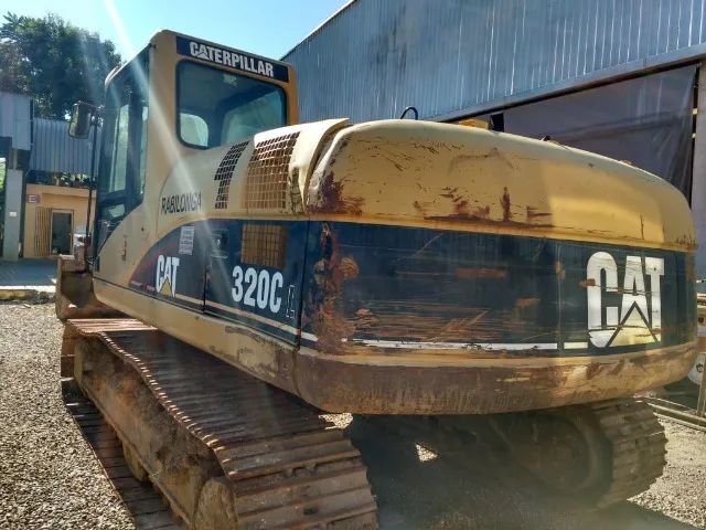 Escavadeira Hidráulica Caterpillar 320C 3.8 Ton Ano 2004 c/ Linha Hidráulica p/ Rompedor - Foto 3