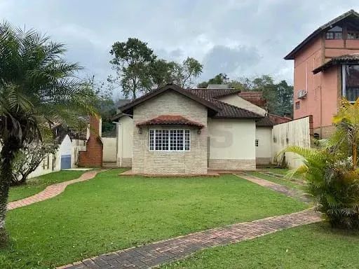 Casa à venda 2 Quartos, 1 Suite, 5 Vagas, 80.67M², Massaguaçu, Caraguatatuba - SP