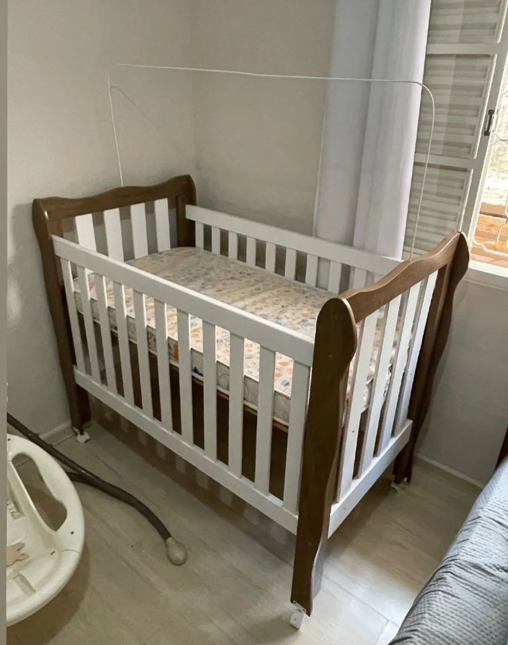 Vendo berço semi novo