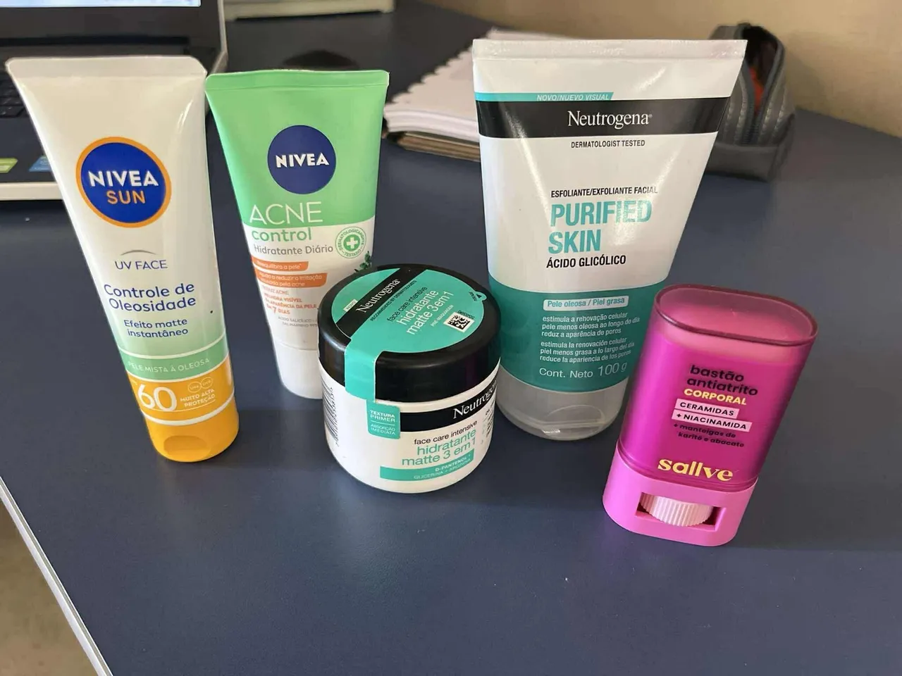 Kit skincare neutrogena e outras marcas