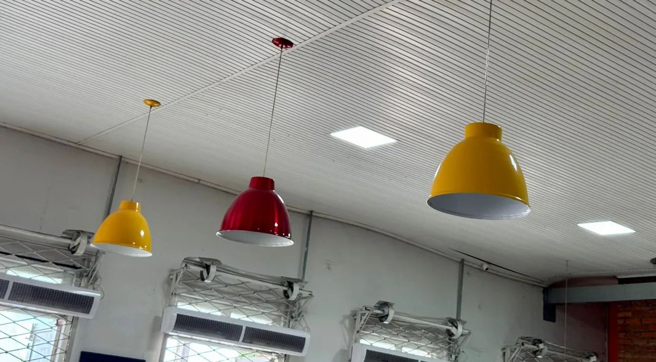 7 Pendentes Industriais - Vermelho, Amarelo e Branco - Foto 2