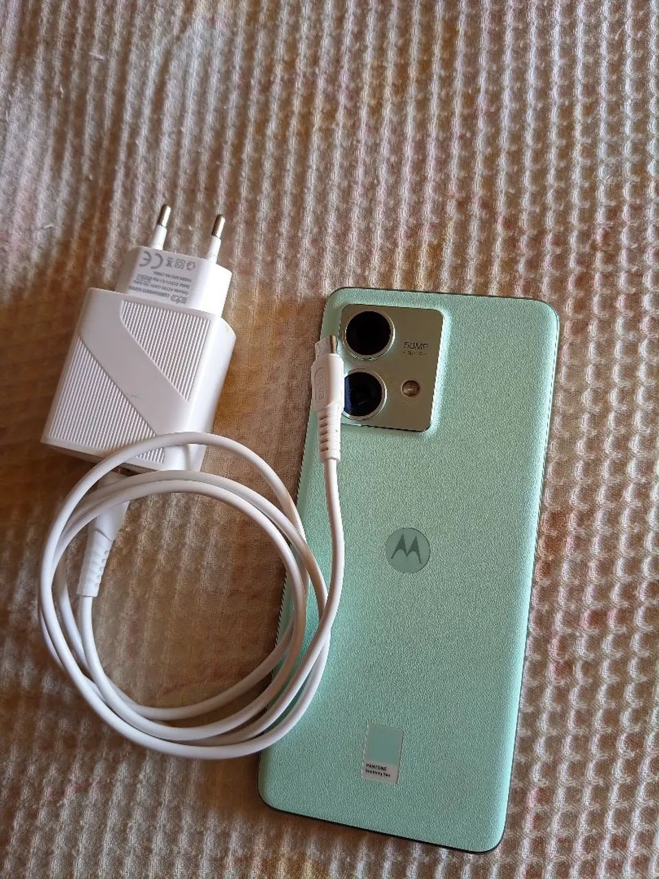 Motorola Edge 40 - Foto 2