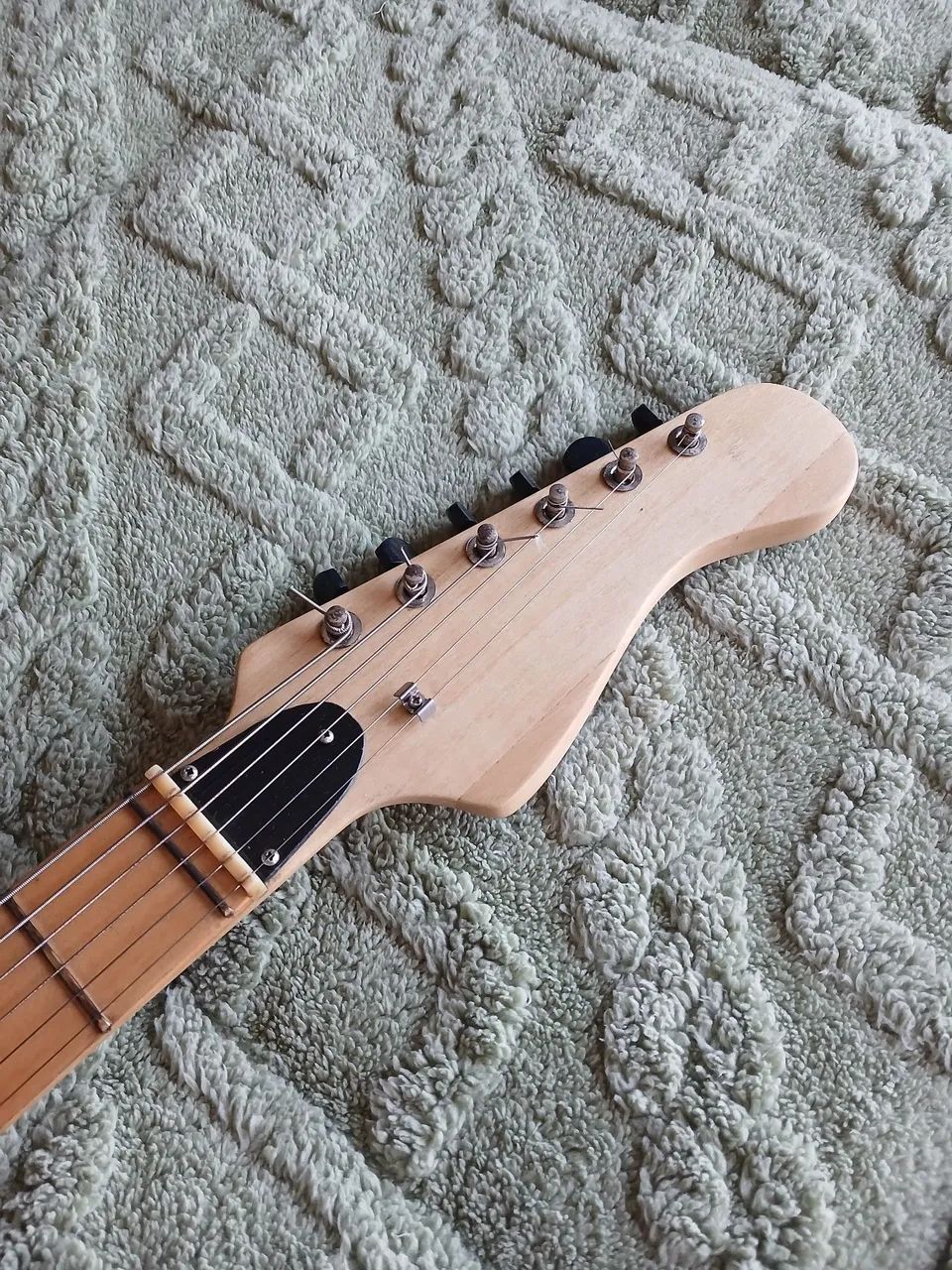 Guitarra Jennifer Customizada - Foto 5