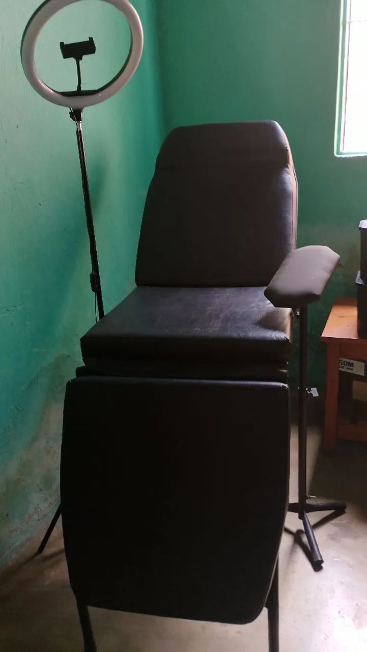Maca, suporte para braço e tripé com luminária para tattoo e estética. - Foto 2