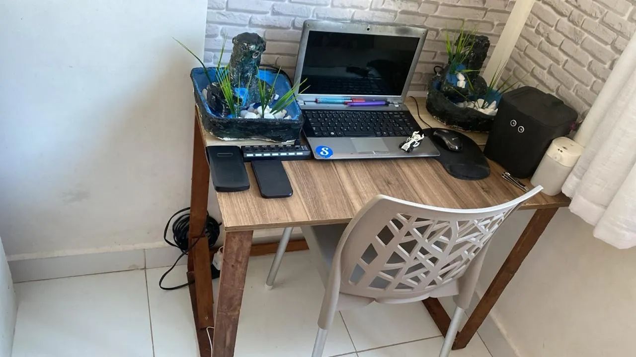 Escrivaninha ( mesinha para notebook, computador) - Foto 5