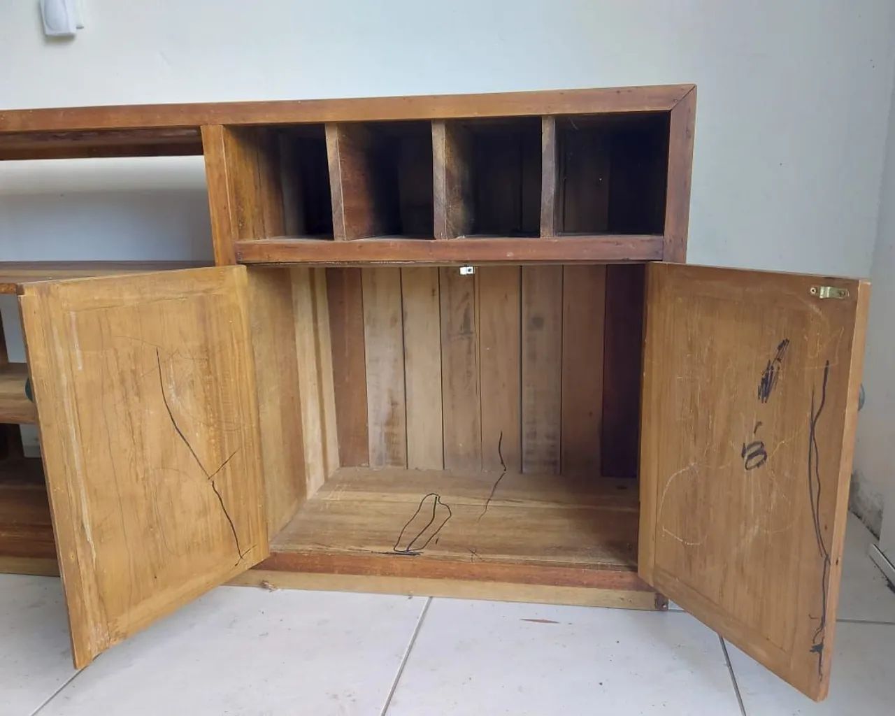 Aparador com madera de demolicao - Foto 4