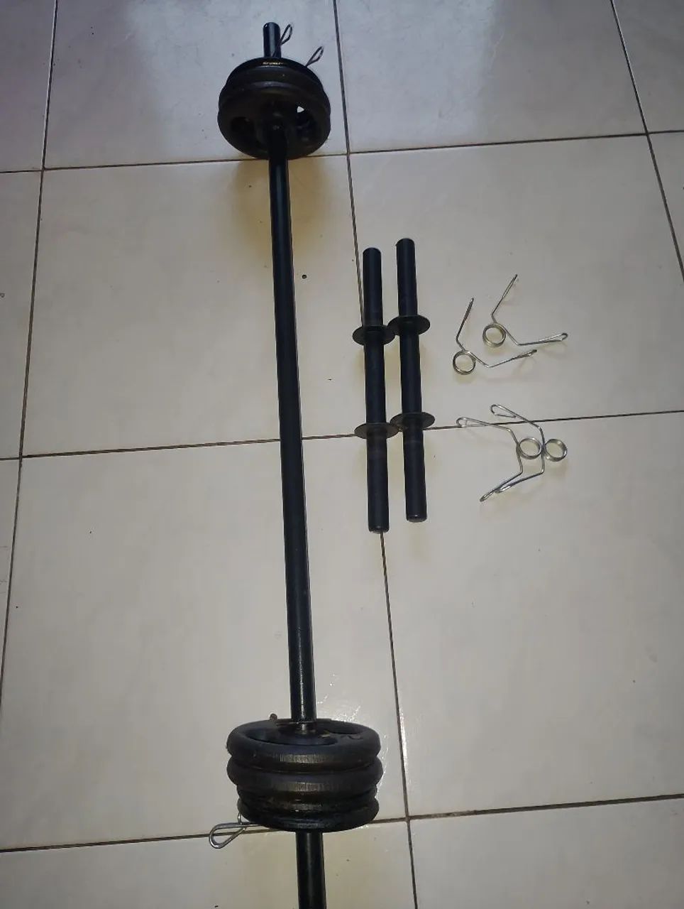 Kit halteres e barra com 12kg