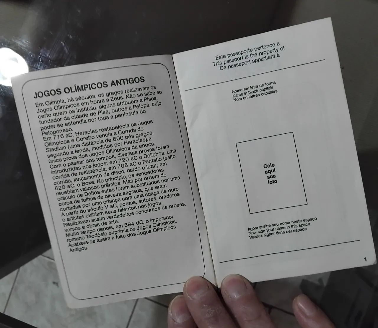 Álbum de Figurinhas Coca-Cola - Passaporte para as Olimpíadas de 1984 - Disney - Foto 2