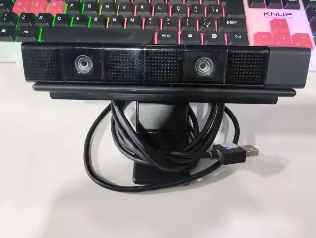 CAMERA PS4 PRO SEMI NOVA  - Foto 2
