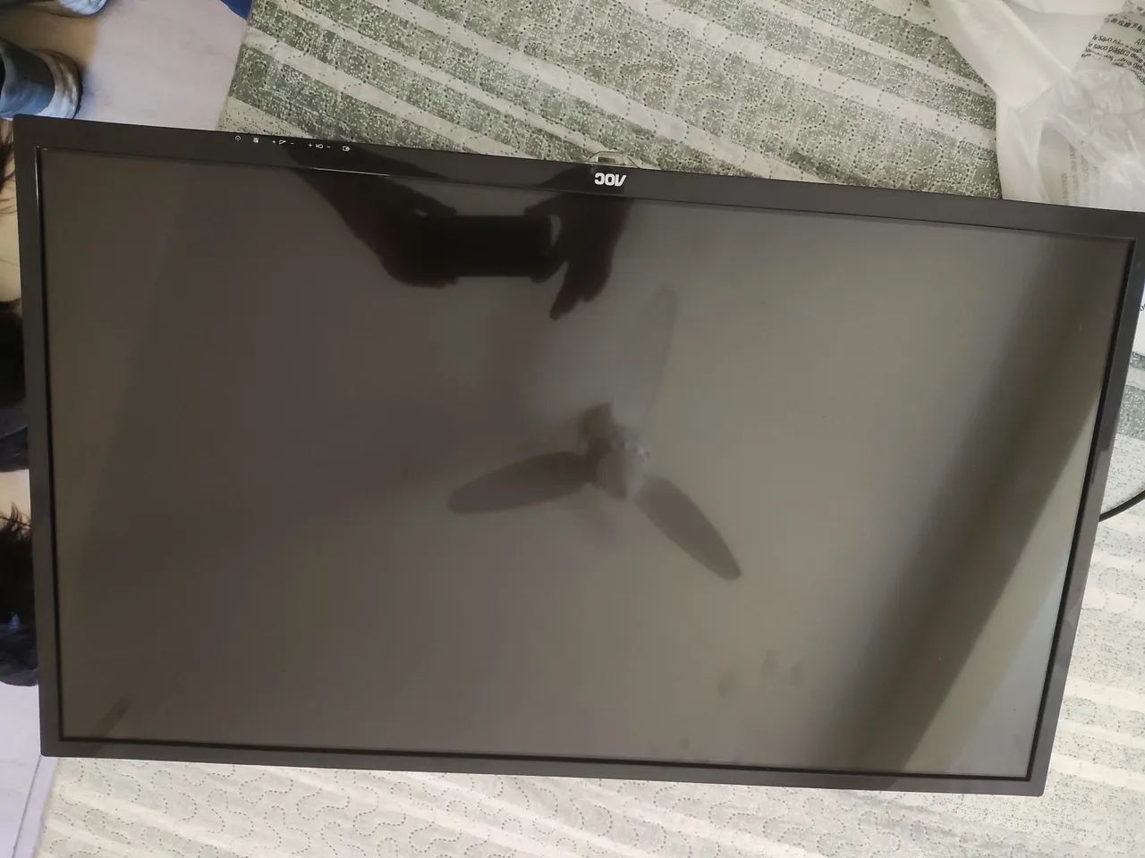 VENDO TV AOC 32"" C/DEFEITO IMAGEM 