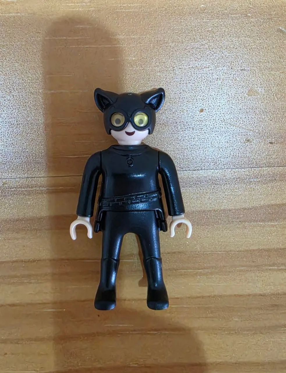 MULHER GATO PLAYMOBIL KINDER OVO DC 