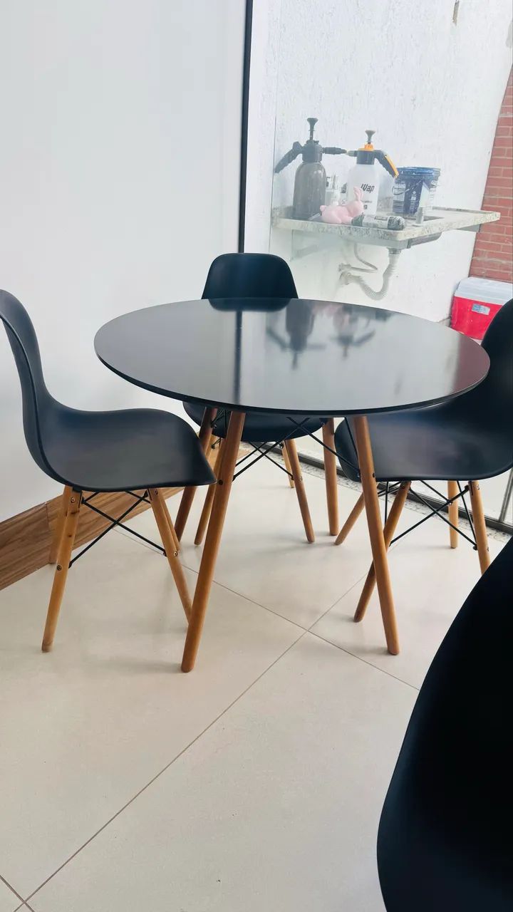 Mesa com 4 cadeiras  - Foto 3