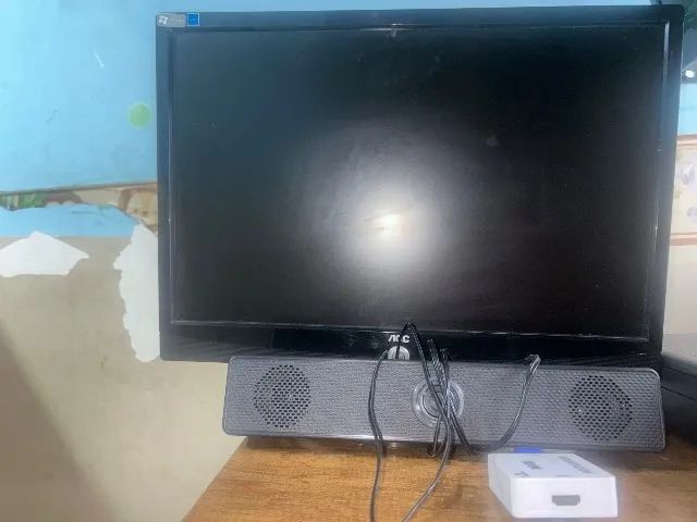 Monitor 19 polegadas +adaptador+caixinha de som