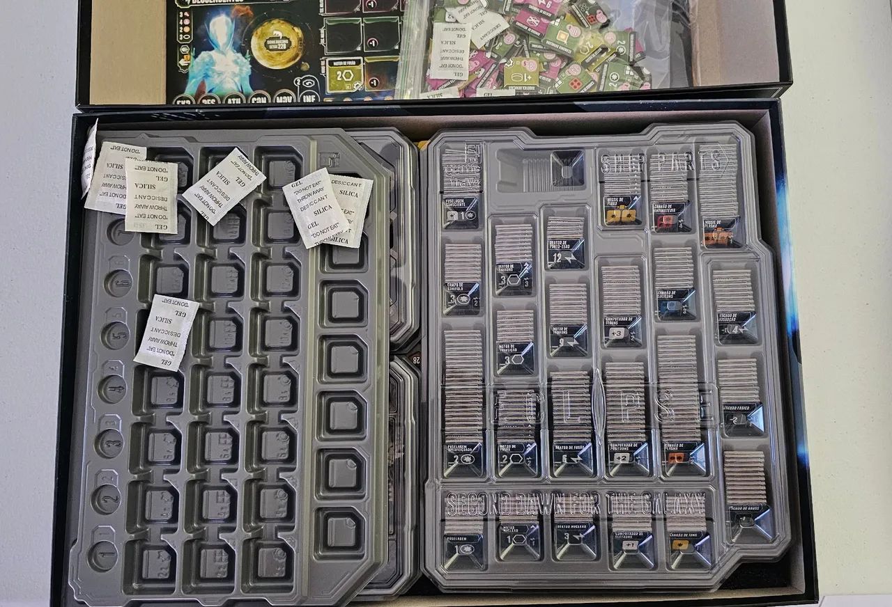 Board Game - Eclipse: O segundo despertar (em português) - Foto 4