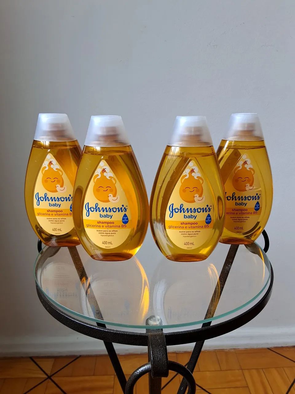 Super Promoção 04 Shampoos Johnson's com Glicerina 400ml  - De  R$130,0 por R$84,90