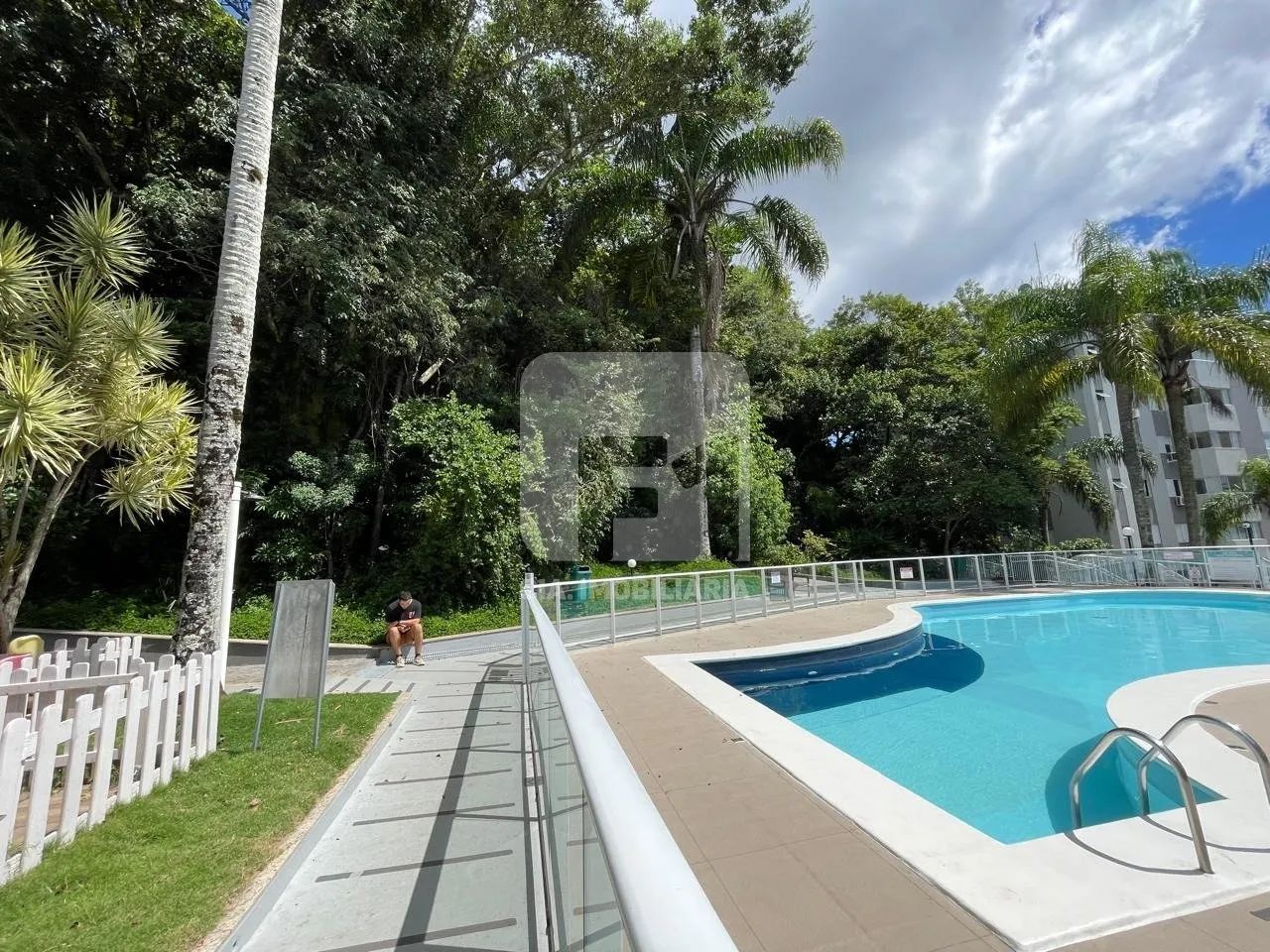 Apartamento de 3 dormitórios no Córrego Grande