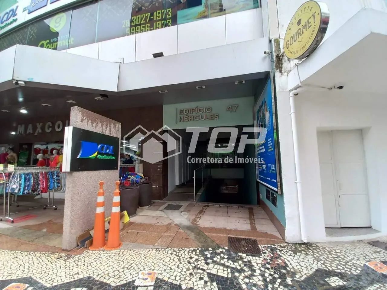 Sala Comercial com 25m² para locação no valor de R$700,00