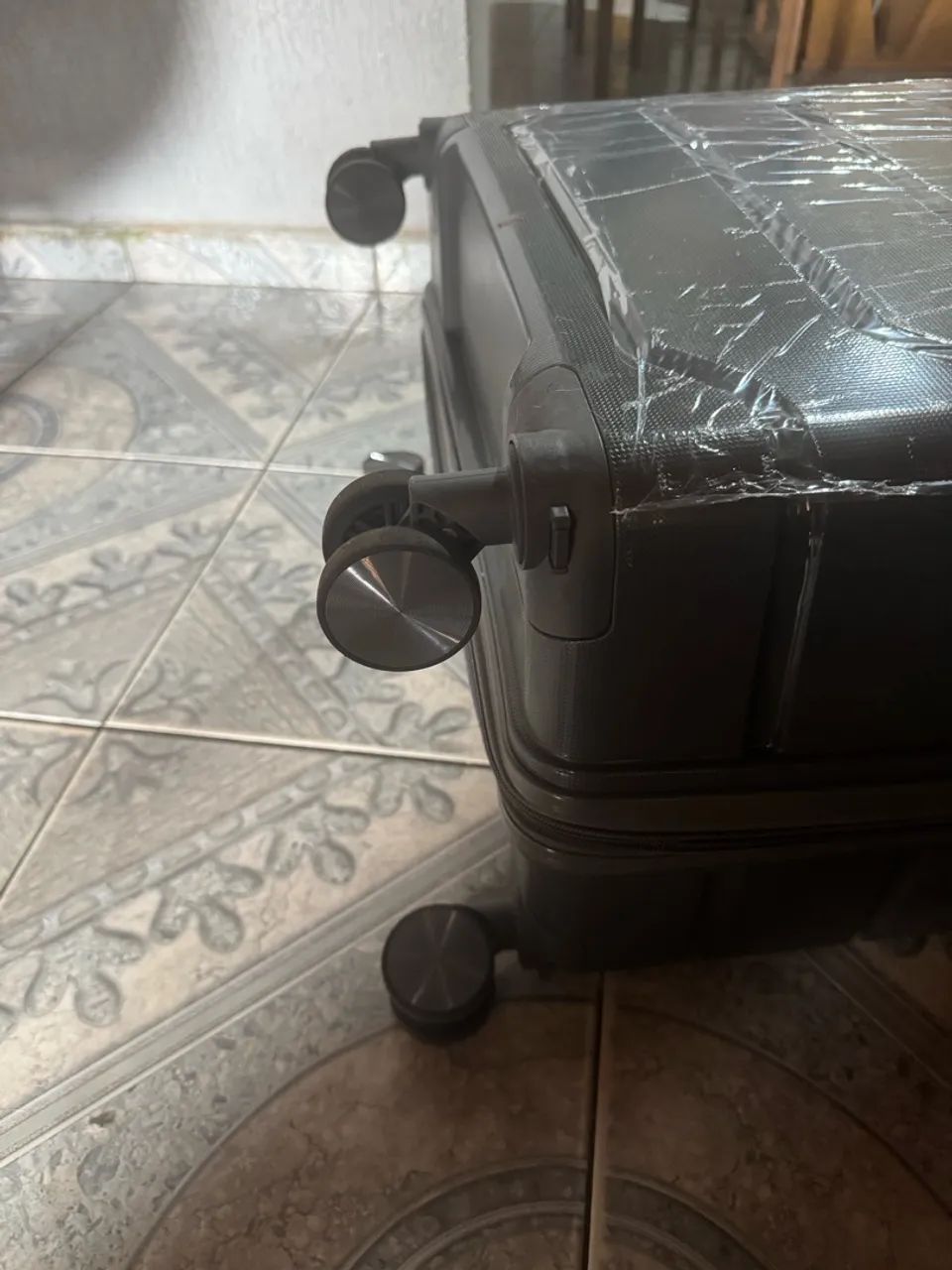 Mala de viagem 32kg com expansor - Foto 5