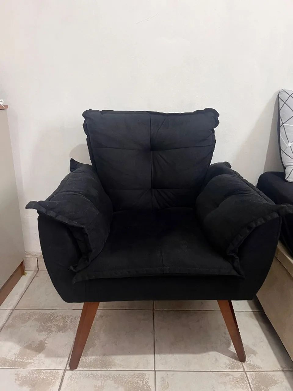 2 poltronas Opala - cor preta 