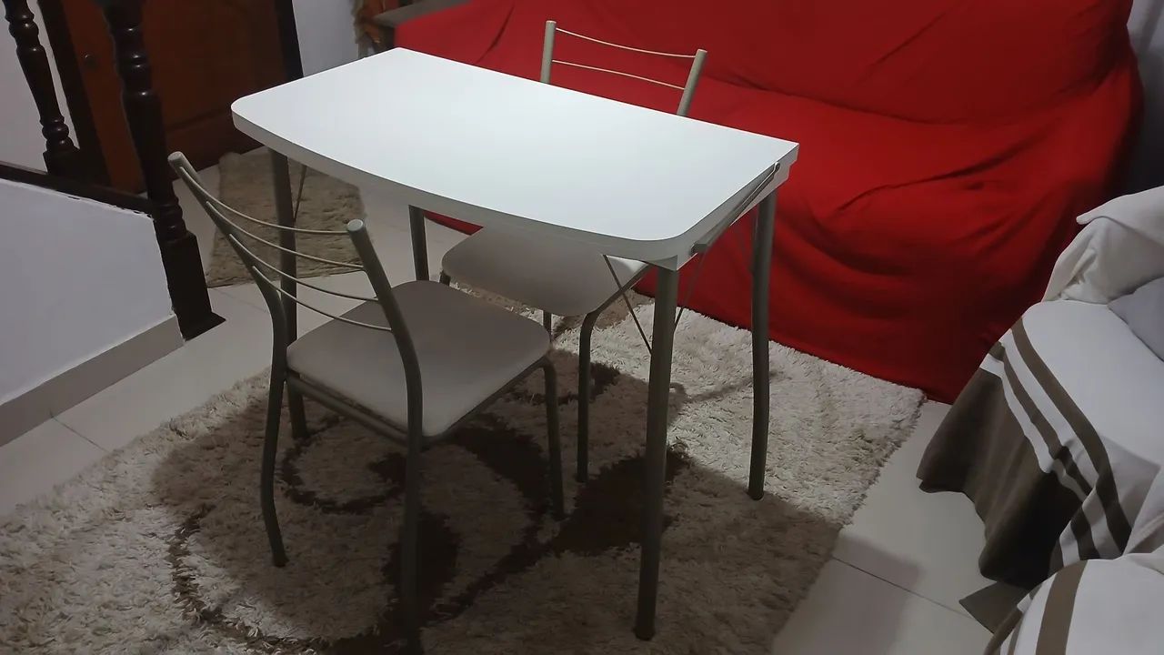 Mesa Branca com 02 cadeiras carrara - Foto 2