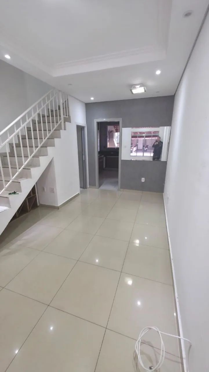 Casa nova em condomínio (Aluguel)