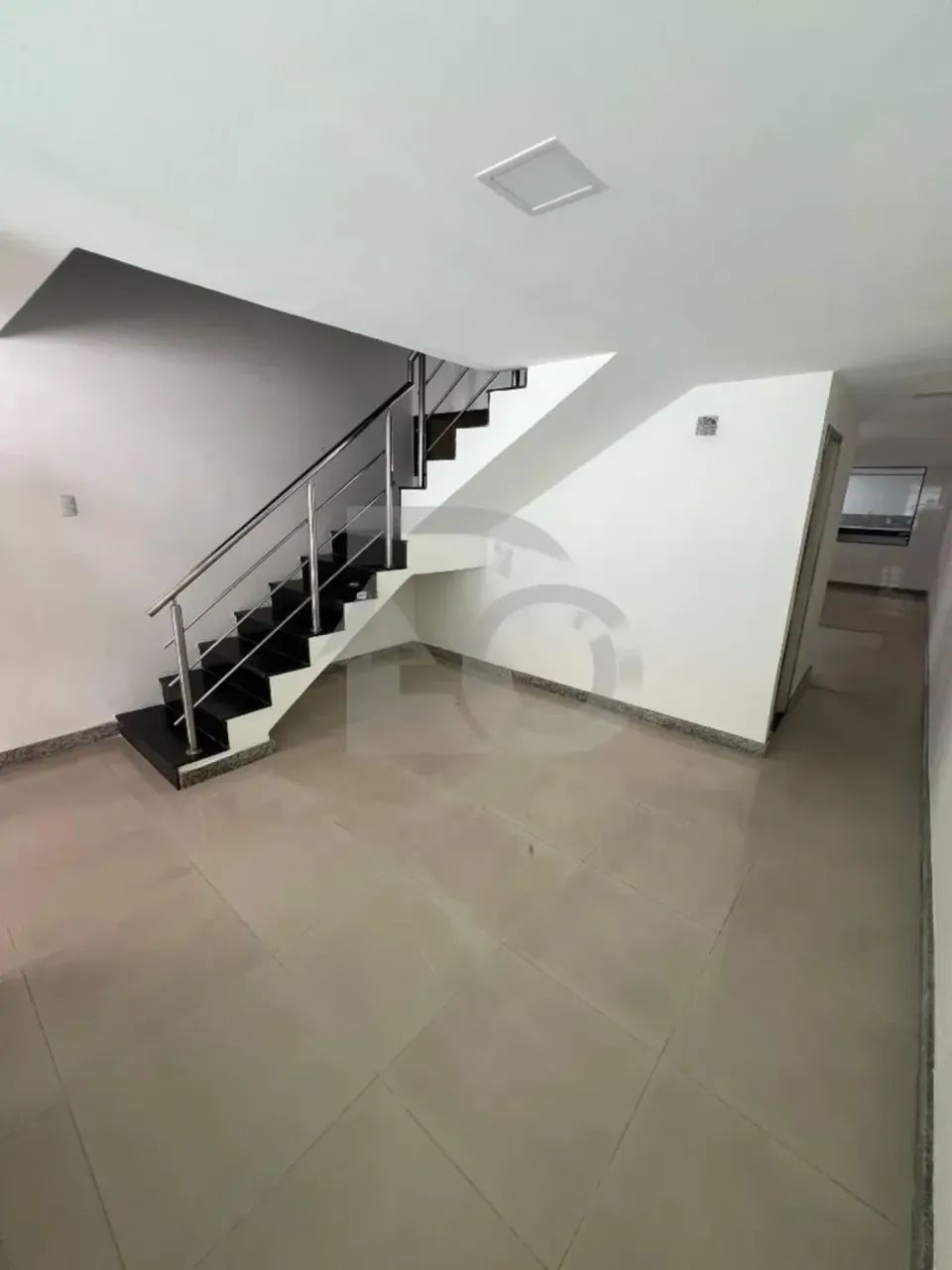 Casa Duplex Reformada com 2 Suítes e 4 Vagas no Santo Antônio - Foto 5