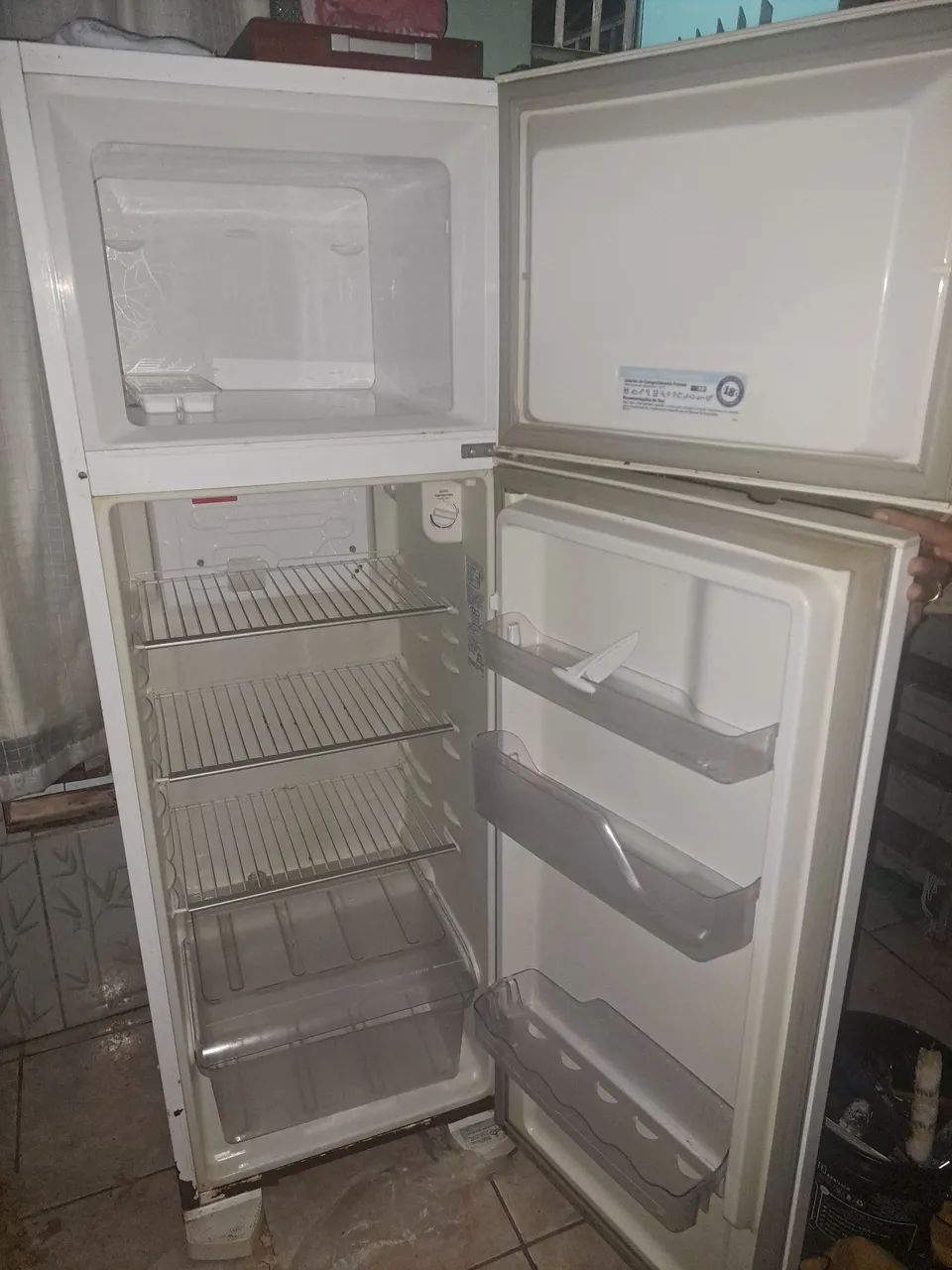 Geladeira Electrolux dúplex 