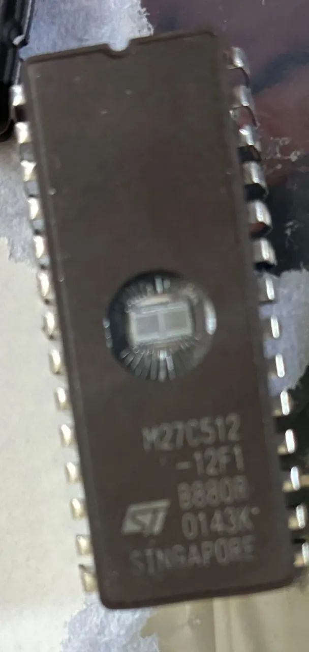 Kit 8 Memórias Eprom M27c512-12f1 ST Para Remap Ecu E Retrô - Foto 2