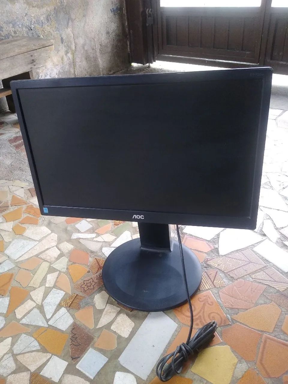 Monitor AOC 15"  modelo E970SWNL - Foto 5