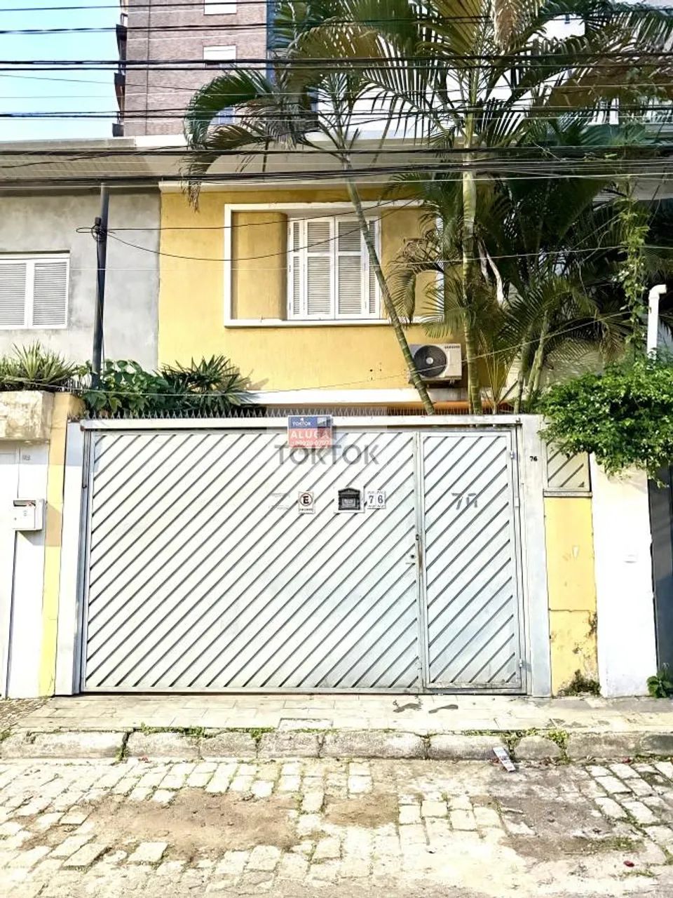 Casa para Locação em São Paulo, Pinheiros, 2 dormitórios, 2 banheiros